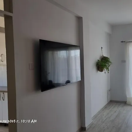 Apartment's *