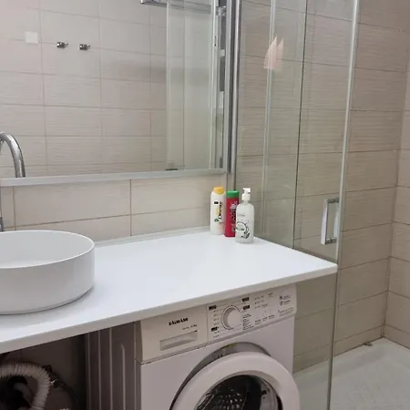Apartment's *