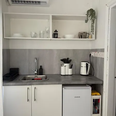 Apartment's *