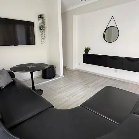 Apartment's Διαμέρισμα *