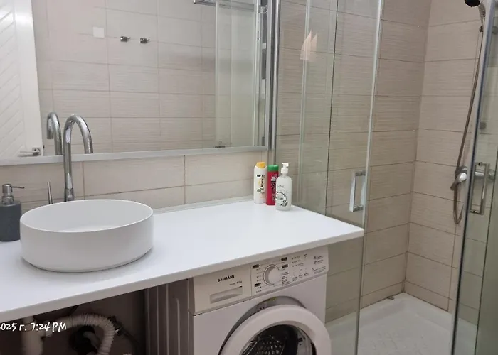 Apartment's *